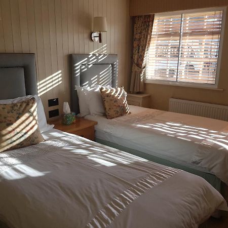 Bed and Breakfast Red Cow Nantwich Крю Екстер'єр фото
